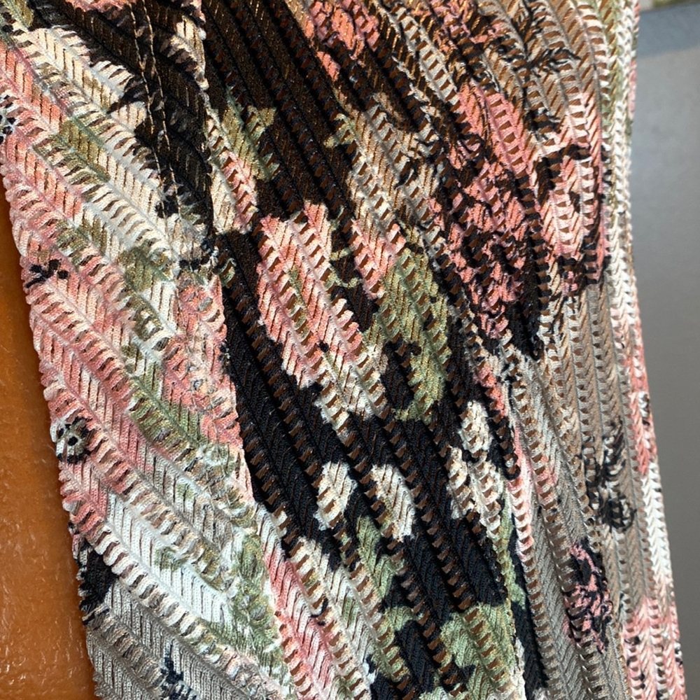 New with tag layering vest!